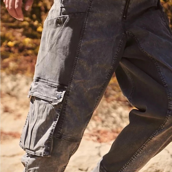 Free people Fast Track Pants Medium - Picture 3 of 11